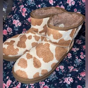 UGG ankle boots woman size 7